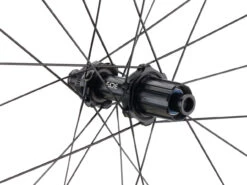 Newmen Advanced SL R.38 Streem Disc Center Lock Carbon 28" Laufradsatz -Shimano Verkäufe 453425