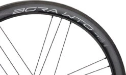 Campagnolo® Bora WTO 45 Carbon Road 28" Laufradsatz 31 Campagnolo® Bora WTO 45 Carbon Road 28" Laufradsatz -Shimano Verkäufe 464534